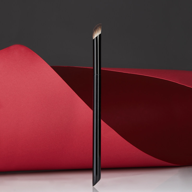 MAKEUPSHOW Meikaxiu finger pulp concealer brush round head tear groove black eye circle seamless thumb concealer brush small K72