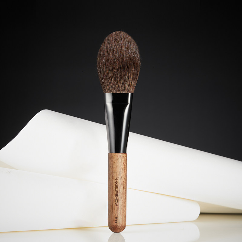 Paint brush soft makeup large hypersonic fluffy makeup brush charm wanu series H14 ultra soft