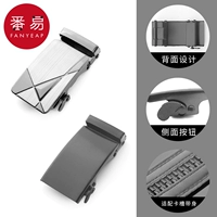 1 квадратный черный+серебряный цвет с одним бриллиантом каждый