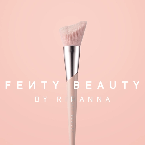 [【618立即加购】FentyBeauty蕾哈娜轮廓刷190曲线刷头修容化妆刷]