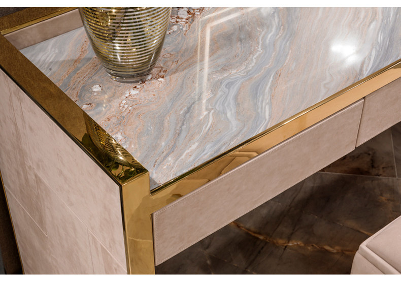 S04-10 Makeup Table_09.jpg