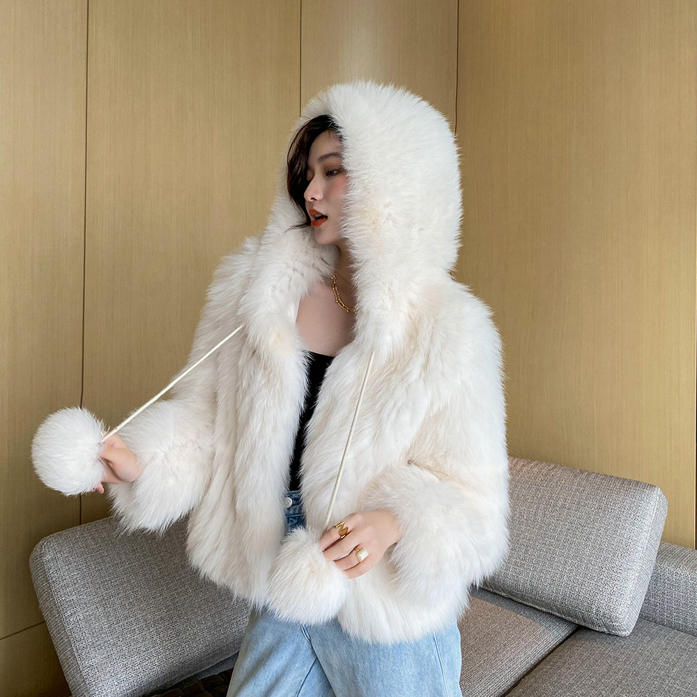 -year-old sweetheart girl encrypted fox fur woven leather grass with hat mesh infrared cover female short fur coat