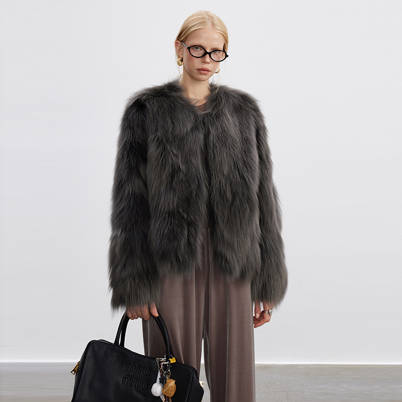 North Mole, Dead Trees Come Alive in Spring, Lazy and Casual Silver Fox Fur Light Luxury Fur Coat for Women, Short Fur Coat for Winter