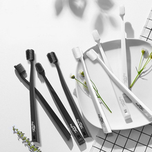 【朗利洁】黑白情侣牙刷银离子竹炭刷毛