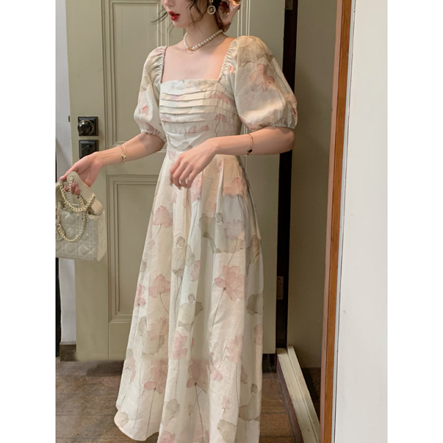 2022 new French fairy chic beautiful long skirt women's summer high-end temperament waist floral dress