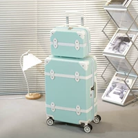 Коробка с зеленым сыном мяты