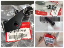 Original new NSR250 P3P4 clutch handle seat clutch hand handle seat clutch handle holder fixed clip clutch lever seat screw