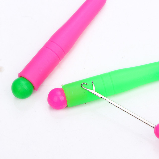 Tongue crochet tool plastic handle hook small sweater knitting needle slender tongue hook seal tongue hook ສົ່ງຟຣີ