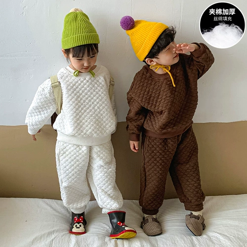 Детский демисезонный стеганый тонкий спортивный осенний комплект для мальчиков