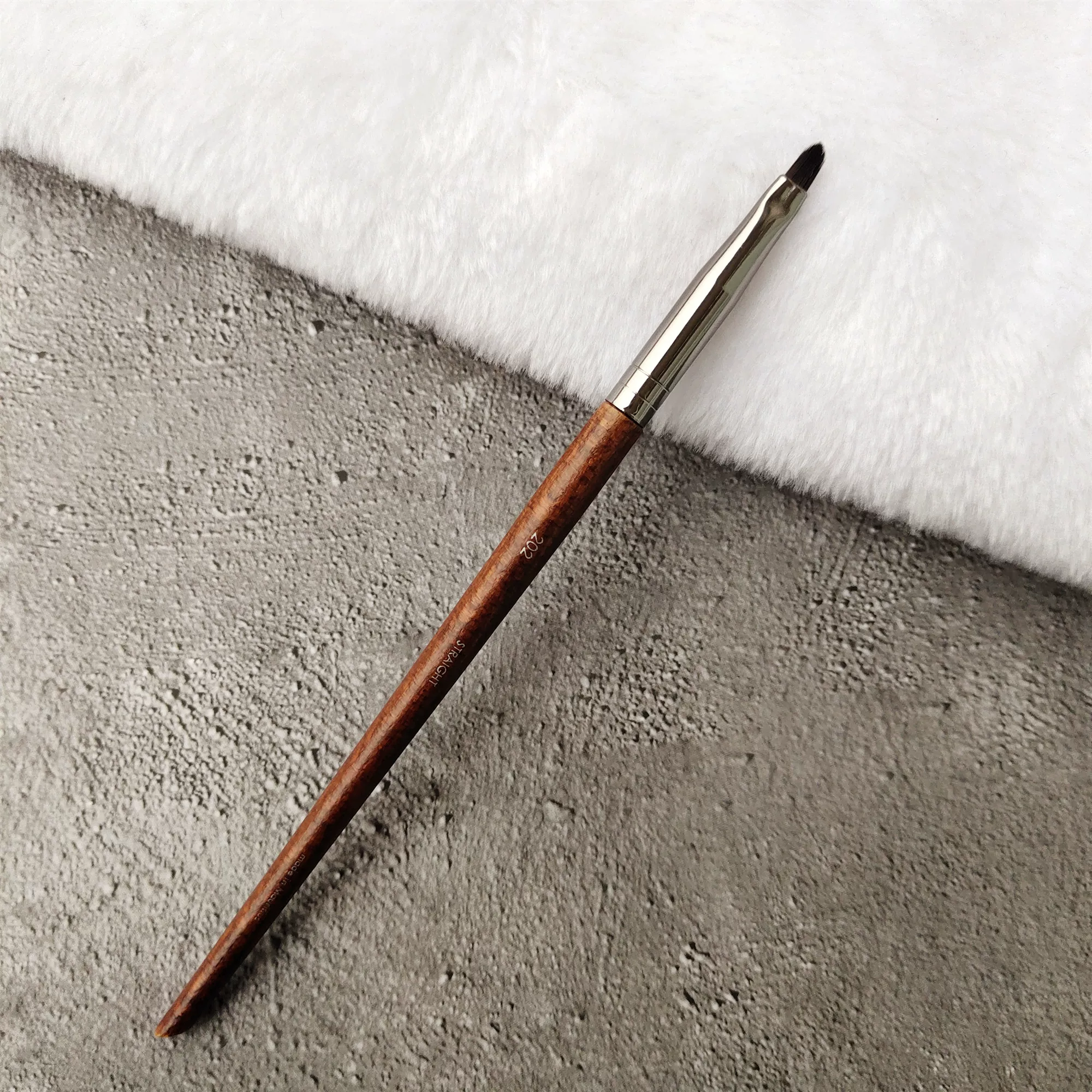 Concealer brush for contouring, eye pencil