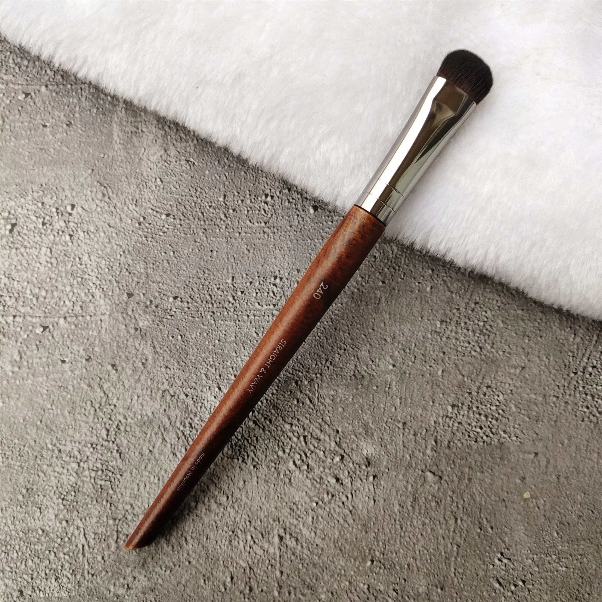 Concealer brush for contouring, eye pencil