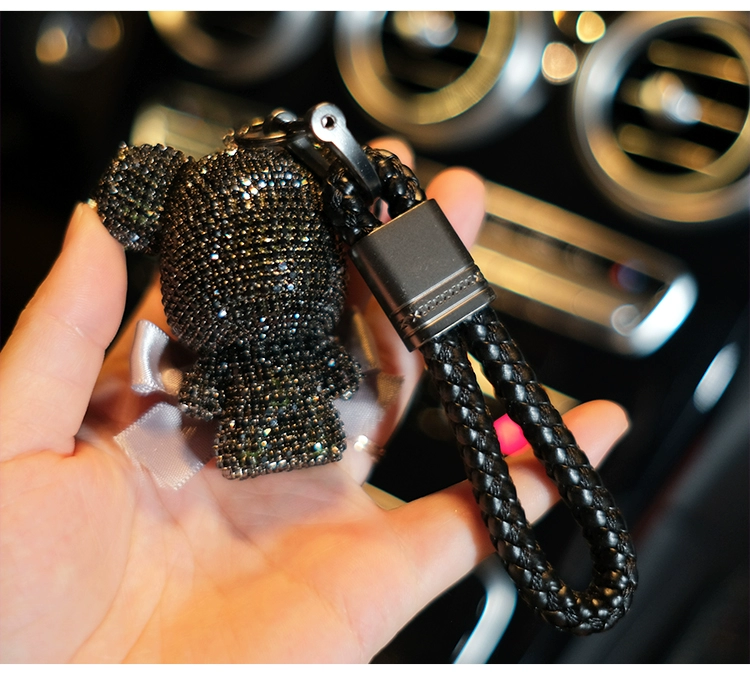 Mặt dây chuyền chìa khóa xe hơi dành cho nam và nữ, cao cấp sáng tạo nổi tiếng trên Internet kim cương hình gấu dây buộc chìa khóa xe hơi chuỗi vòng điều khiển từ xa rèm che nắng ô to tự cuốn nước hoa xe ô tô