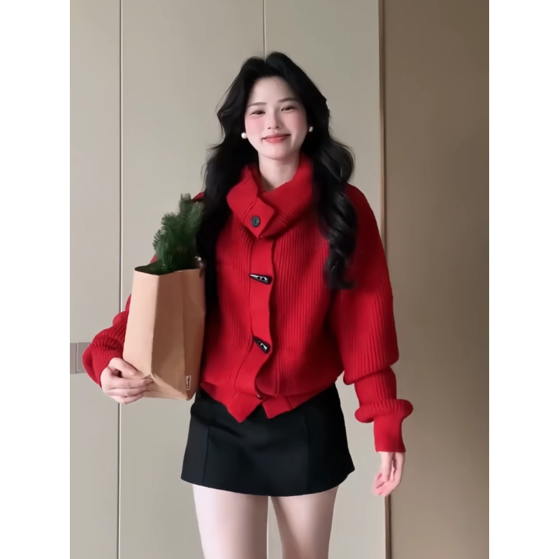 Plus-Size Fat Girl's Stylish Christmas Outfit: Red Horn-Button Sweater Cardigan, Autumn and Winter High-End Knitwear Top