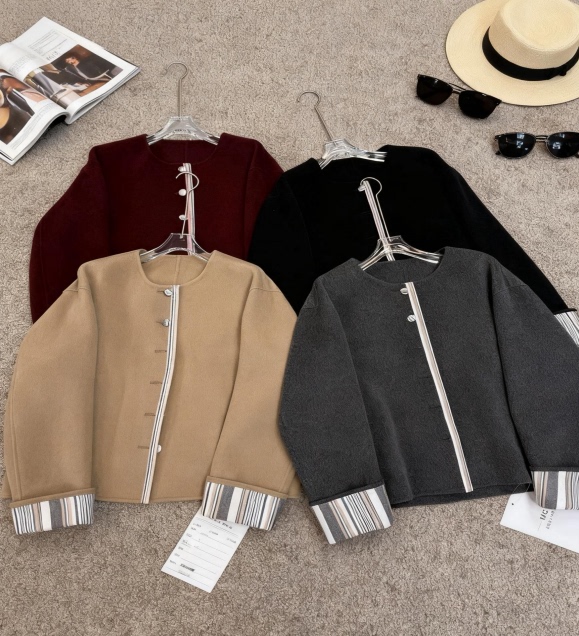 (Sisi Special Offer) 2026 New Korean Style Slimming Contrast Color Round Neck Cashmere Coat 168