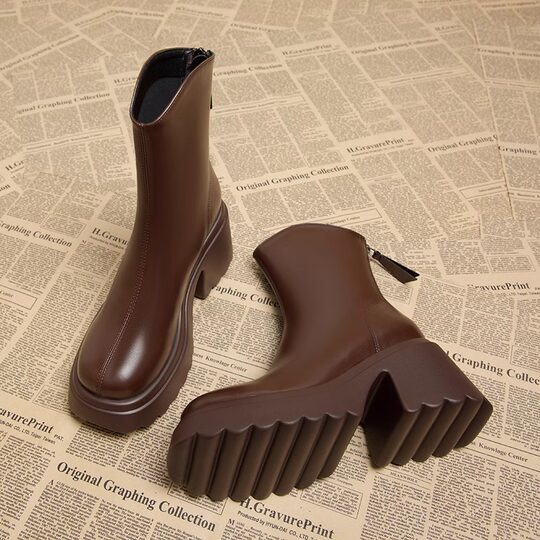 Ретро-коричневые узкие ботинки для женщин, новинка осени-зимы 2025, увеличивающие рост, для невысоких, в британском стиле, челси, короткие ботинки