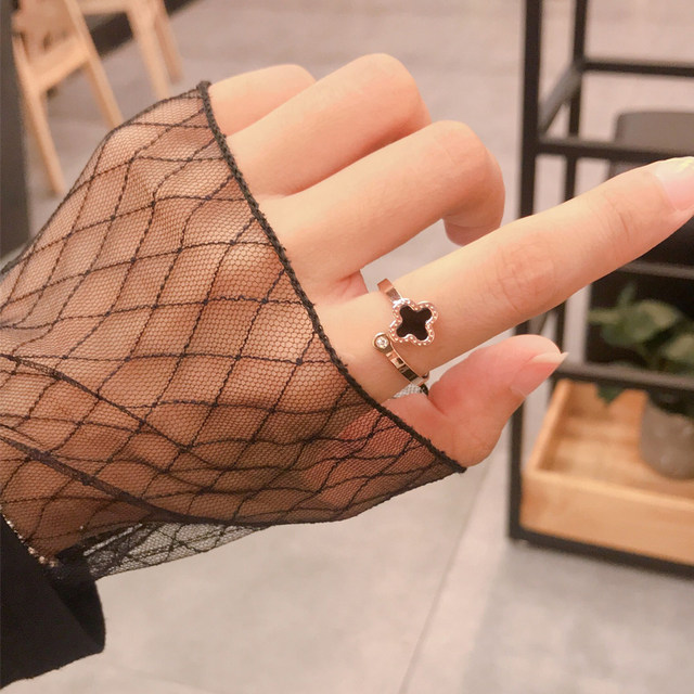 Korean version of the net red rose gold titanium steel index finger ring female fashion personality ins tide people cold wind on the ring does not fade