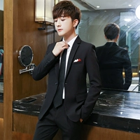 Черные штаны, рубашка, ремень, галстук, галстук-бабочка