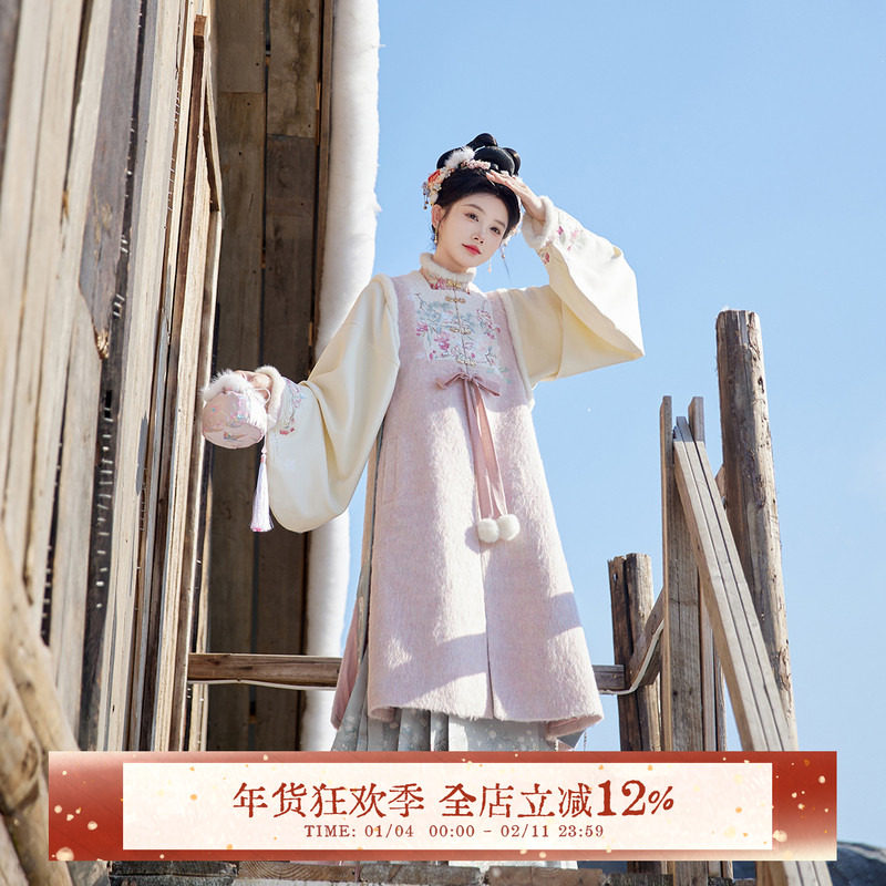 七月夕原创汉服 松山煮雪 立领短衫明制长比甲马面裙国风套装秋冬