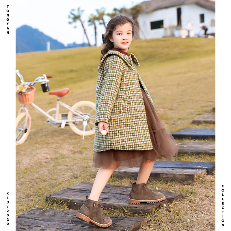 Girl's Mao 2022 Winter new foreign pie in the middle of the middle version thickened laminated cotton Supper coat jacket