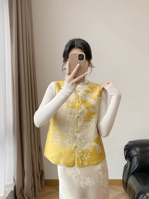 Lingze X Double-Sided Wear 2026 Early Spring New Style New Chinese Style National Style Song Brocade Silk Jacquard Yellow Vest for Women