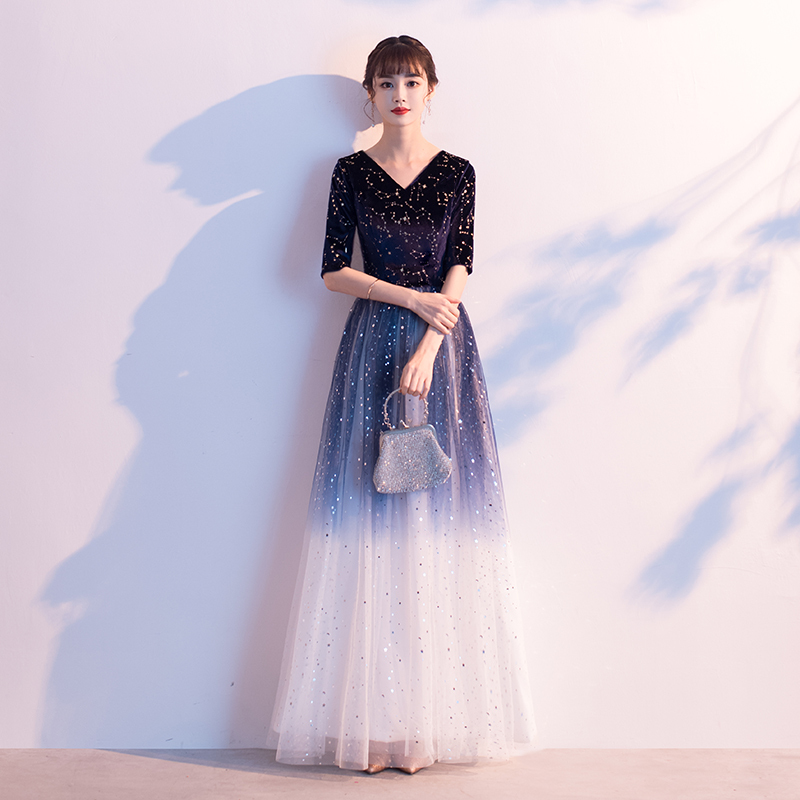 Modern Choir Performance Dress for Women, Long Red Dress for Choral Competition, Elegant Velvet Gown, Long Style with a Sense of Elegance Modern Choir Performance Dress for Women, Long Red Dress for Choral Competition, Elegant Velvet Gown, Long Style with a Sense of Elegance