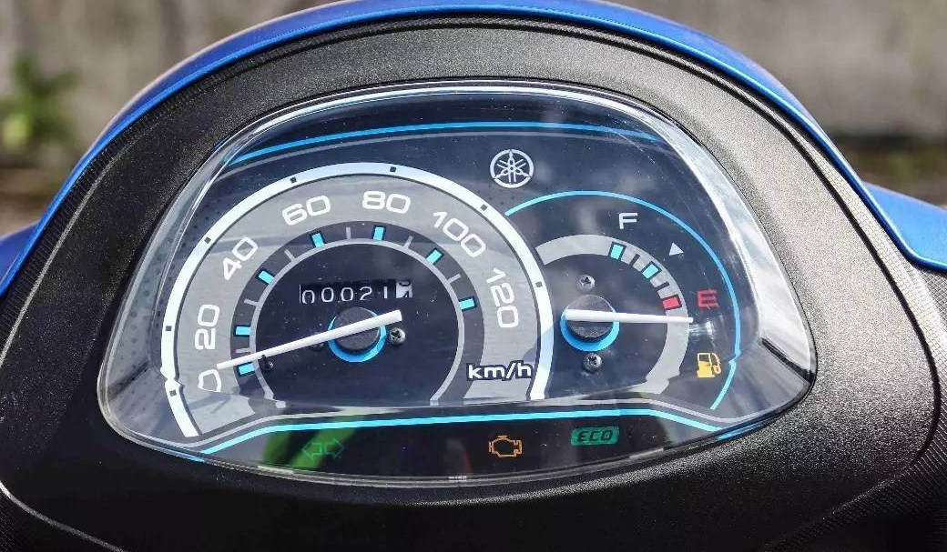 Applicable Mountain leaf Qiaji i GOJi Water Condensation Film Instrumentation Membrane ZY125T Anti-scraping high-definition transparent anti-collision strip film