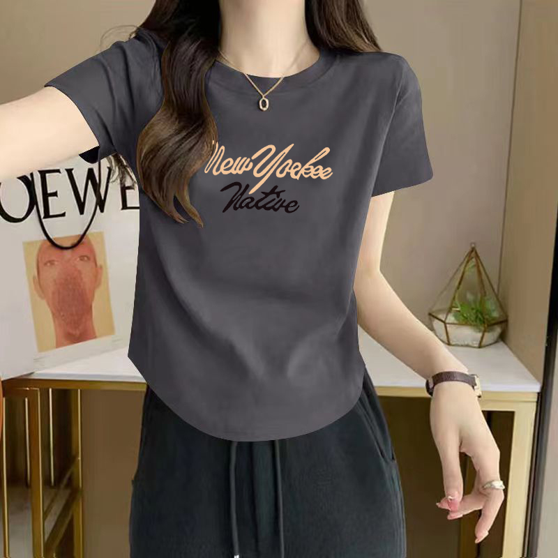 Short-Sleeved T-Shirt for Petite Women, Irregular Hem, Tummy-Covering Top, Summer Thin Style, Slim Fit, Niche Pure Cotton Tee Short-Sleeved T-Shirt for Petite Women, Irregular Hem, Tummy-Covering Top, Summer Thin Style, Slim Fit, Niche Pure Cotton Tee