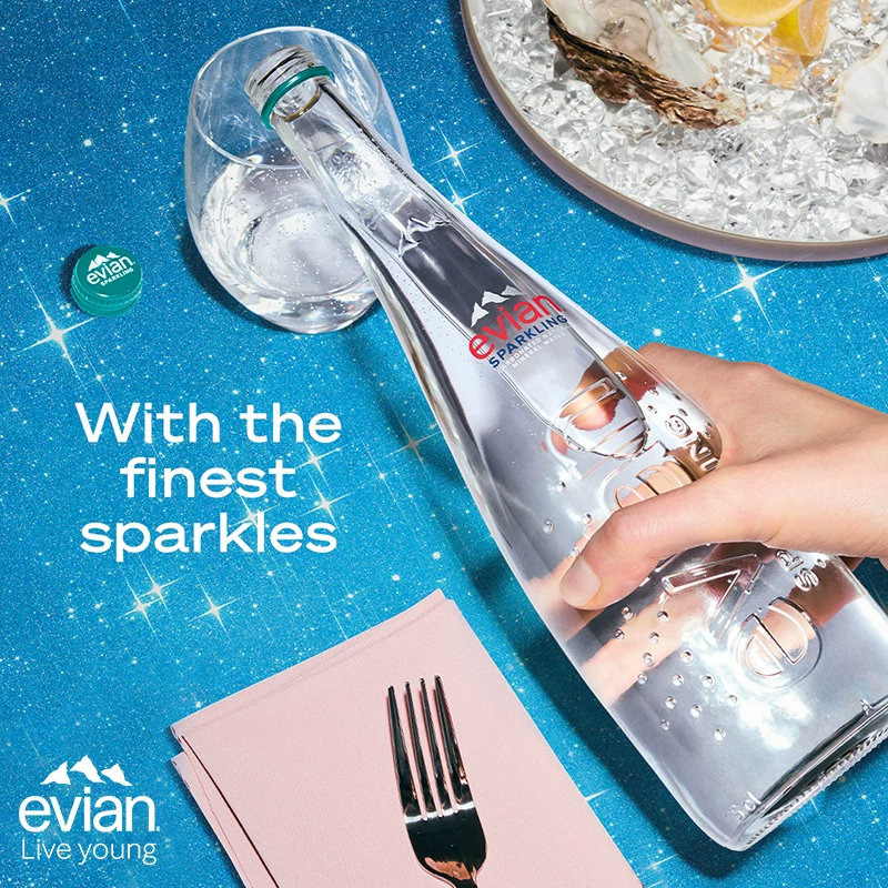 ФранцузскаяEvian Evian натуральная минеральная вода 330мл*20 элитная стеклянная бутылка газированная вода 750*12