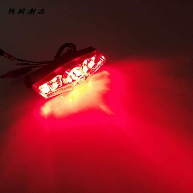 Đèn hậu xe máy sửa đổi retro đèn phanh phía sau đèn hành trình Prince xe địa hình LED12V cảnh báo phanh đèn chạy - Đèn xe máy