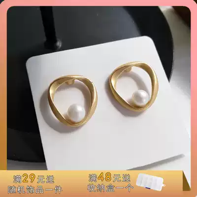 S925 Silver Vintage Pearl Earrings Irregular Circle ins Wind Ear Clip Earrings Temperament Small Matte Earrings 125