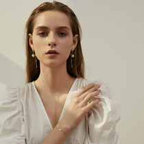 Taobao photography women's clothing outer model shooting gold jewelry underwear model photo net photo service