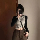 Бархатный приятный телу короткий лонгслив, футболка для отдыха, в обтяжку, по фигуре