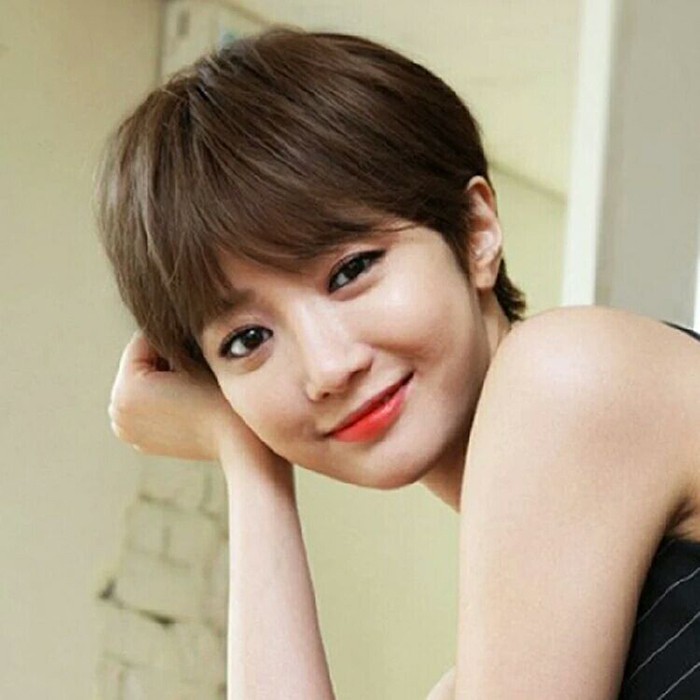 Real Hair Wig for Women, Short Bob Haircut with Air Bangs, Fashionable and Fluffy Short Straight Hair, Same Style as Gao Junxi, She Is Beautiful