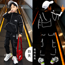  Net red boys  reflective suit 2021 autumn childrens two-piece suit boys middle and large children handsome sports spring and autumn clothes