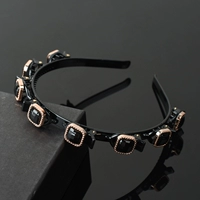 Черный квадратный обруч