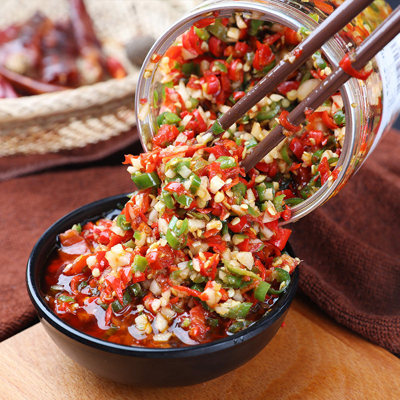 Aunt Chen Chopped Chili Sauce 200g*2 Double Pepper Garlic Chili Sauce Mixed Noodles with Bibimbap Sauce