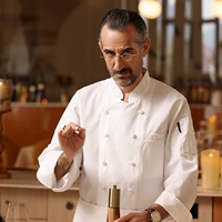 Белый лонгслив