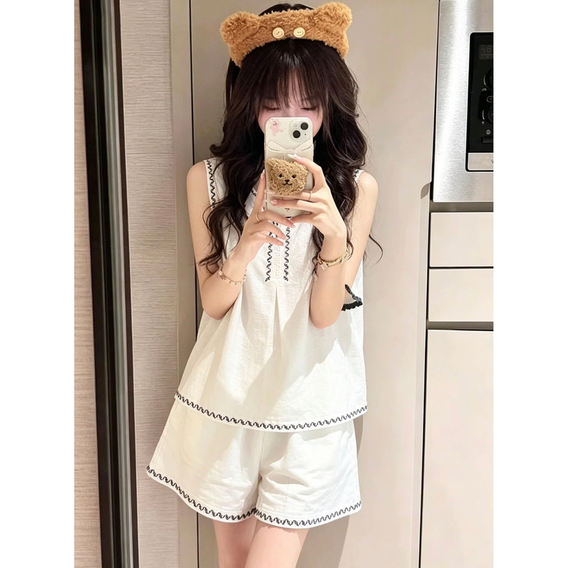 Korean Retro Embroidered Vest Pajamas for Women Summer 2026 New Simple Sweet Thin Summer Home Wear Set