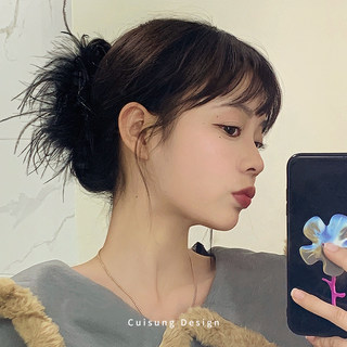 Black Feather Claw Clip, Large Size for Thick Hair, Back of the Head Clip, Hair Accessory, Autumn and Winter Shark Clip, Ostrich Feather Plush Hair Clip for Women