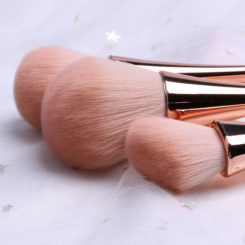 Brush, румяна, помада, набор