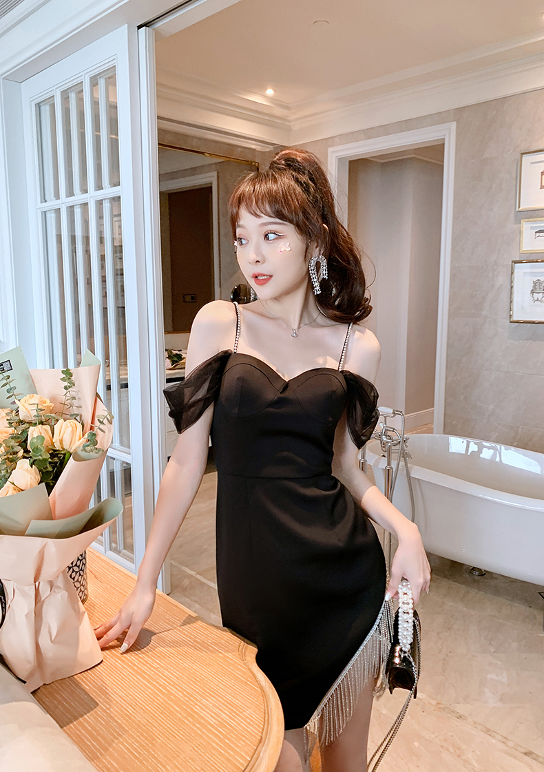 C3741 2300K ÁO HAI DÂY NỮ RUUREAG MÙA HÈ HAI DÂY HỞ VAI THỜI TRANG NỮ G05 SẢN PHẨM MỚI