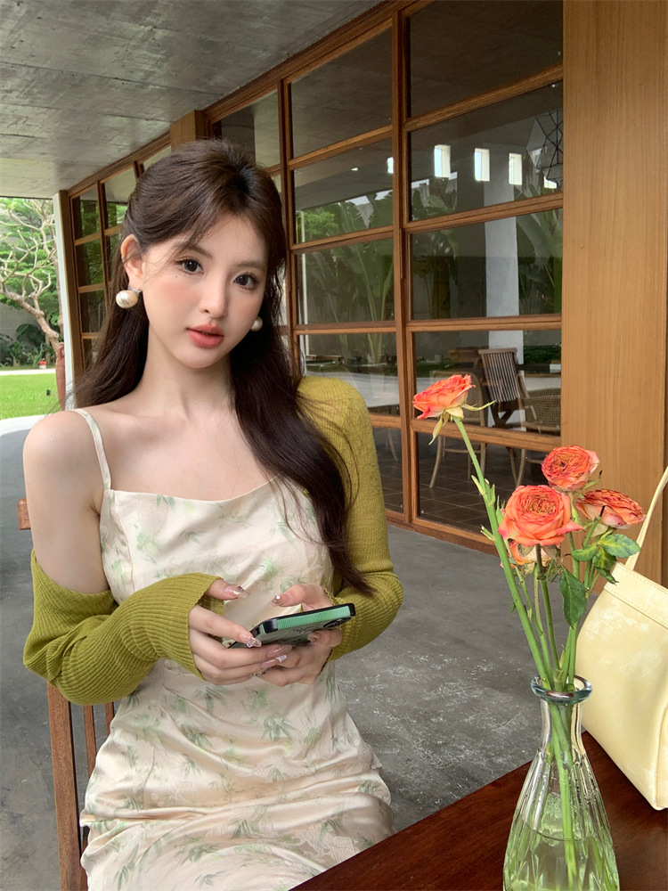 C3721 2250K ÁO HAI DÂY NỮ RUUREAG MÙA HÈ HỌA TIẾT HOA HAI DÂY HỞ VAI THỜI TRANG NỮ G05 SẢN PHẨM MỚI