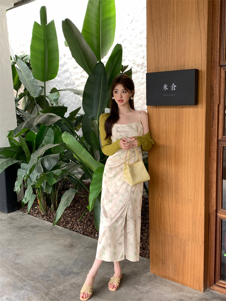 C3721 2250K ÁO HAI DÂY NỮ RUUREAG MÙA HÈ HỌA TIẾT HOA HAI DÂY HỞ VAI THỜI TRANG NỮ G05 SẢN PHẨM MỚI