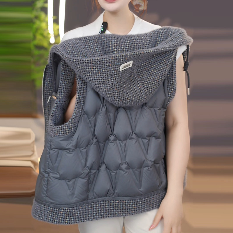 Vest Jacket 2026 Winter New Style for Women, Elegant and Age-Reducing, French Niche Fashion, Casual Versatile Sleeveless Outerwear