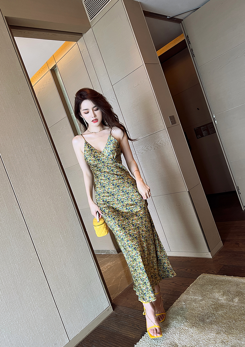C7847 1280K ÁO HAI DÂY NỮ ELOREGS SEXY GỢI CẢM SEXY MÙA HÈ HỌA TIẾT HOA HAI DÂY HỞ VAI THỜI TRANG NỮ G04 SẢN PHẨM MỚI