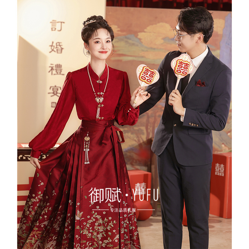 New Chinese-Style Toast Dress for the Bride 2026 New Wedding Dress Mamian Skirt Red Suit Wedding Engagement Dress Long-Sleeved Dress