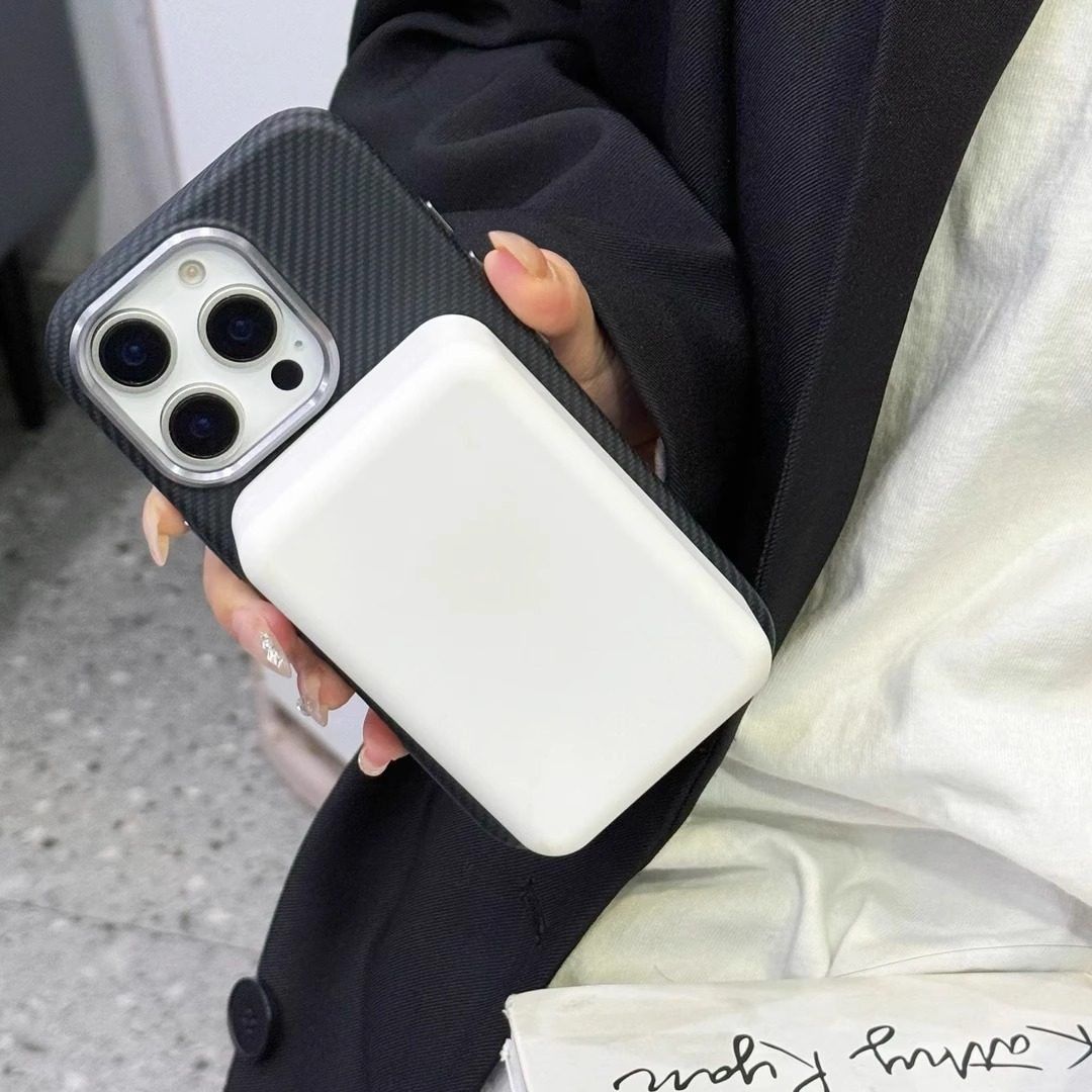 New Carbon Fiber Pattern Suitable for Apple 16 Pro Max Fine Magnetic Ring Phone Case iPhone 15 Pro Kevlar Pattern Skin-Feel Matte 14Pm Full-Body Anti-Drop iPhone 16 Protective Case with Metal Lens