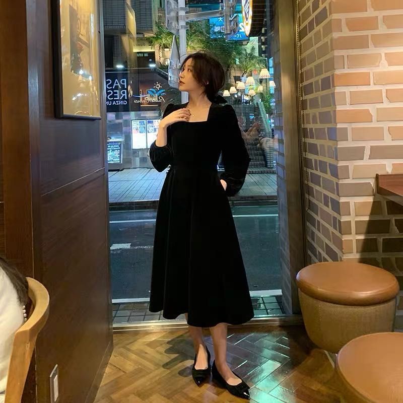 Huaxieli autumn and winter 2021 French retro gold velvet long sleeve dress women's long skirt temperament square collar base