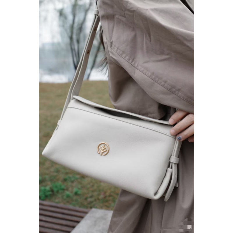 【Celebrity Style】Bagtree Bag Tree Milk Carton Bag Vegetable-Tanned Leather Commuter Shoulder Crossbody Pillow Bag Spring/Summer