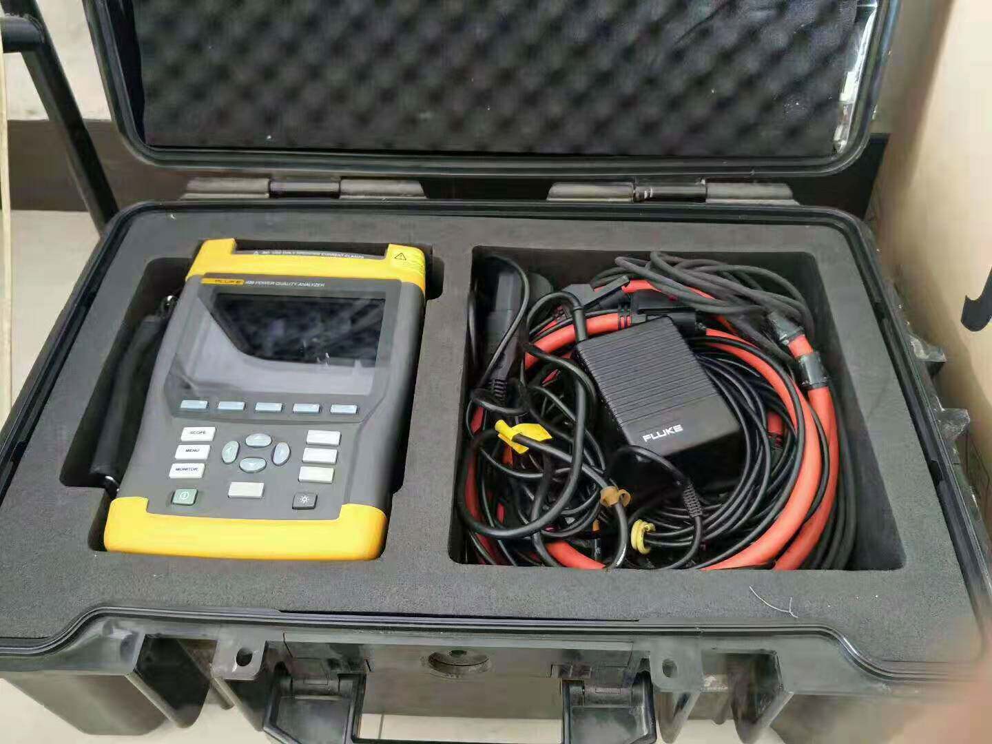 Fluke FLUKE 435 F435 three-phase electrical energy quality analyzer